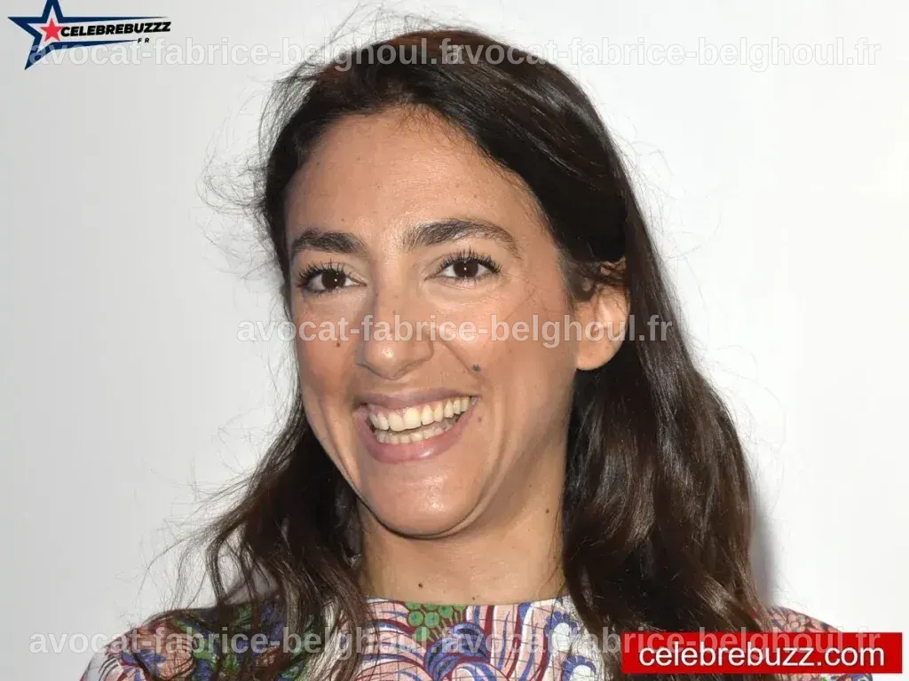 Anna Cabana en interview, partageant des détails sur sa grossesse et sa carrière.