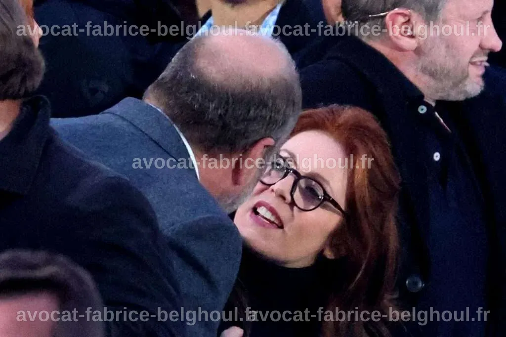 Isabelle Boulay et son fils dans un environnement inspirant.