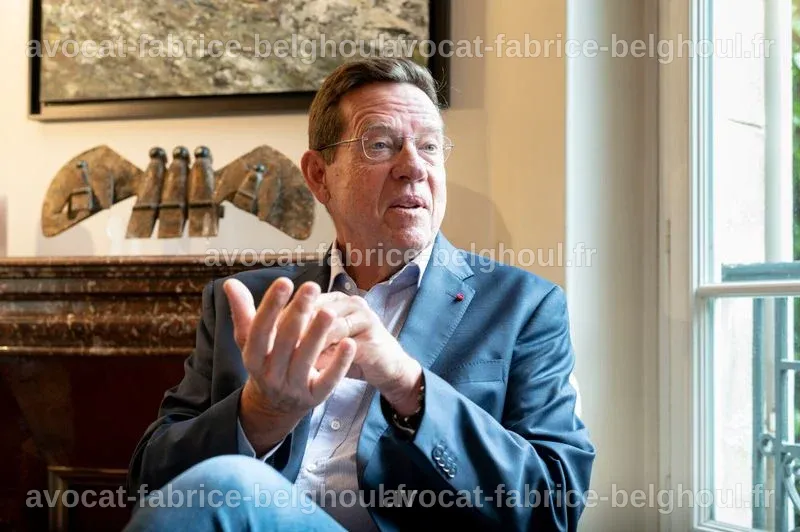 Pierre Servent s'exprimant sur la nécessité de renforcer la défense nationale.