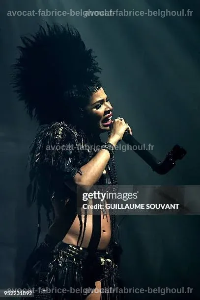 Une photo de Samaha Sam en pleine action, exprimant sa passion pour la cause animale.